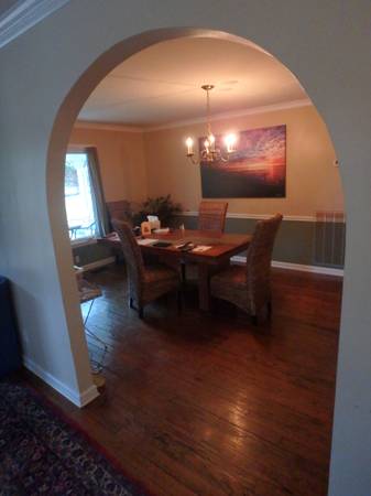$1,400 / 2br - 1000ft2 - Quiet, 2bdrm, 1 bath ranch home 1+ acres (Off Dug Hill near Rt. 431)63658742955265124