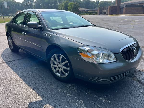 2007 Buick Lucerne CXL CLEAN INSIDE! - $3,200 (Portage)63618696432259121