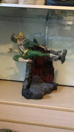 X-MEN Iron Statue First Statue 1