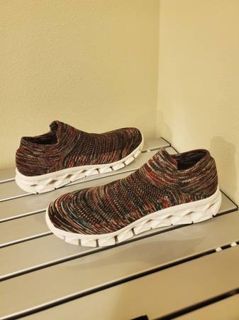 Running, jogging, walking shoes, sneakers - Brand New 1