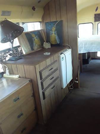 $250 / 1br - 250ft2 - School bus/ tiny house (Shingletown)63972531833602122