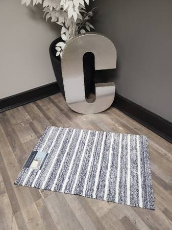 New Mineral Spring Bath Mat - Blue 1