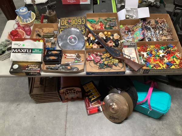 Yard sale photo