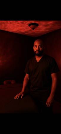 Massage/manscaping/facial to help men with self-care 1