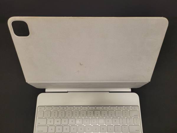 Apple Magic Keyboard for iPad Pro 13in 1