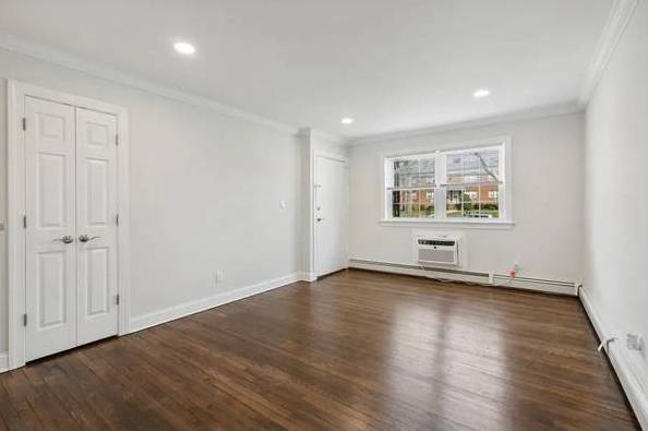 $650 / 1br - @___This 1BR/1BA apartment +* (Central NJ)63676257956097121