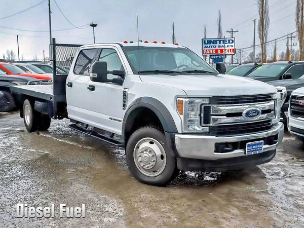 2019 Ford F550 Super Duty Crew Cab  Chassis XLT Cab  Chassis 4D 1