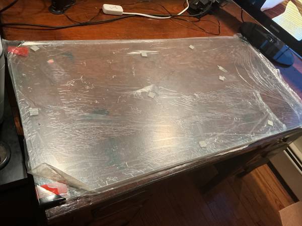 Glass desk mat 1