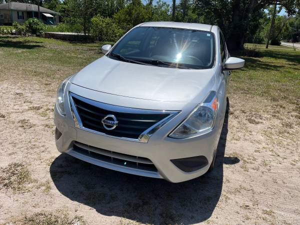 2016 NISSAN VERSA S DE 5 VELOCIDADES MANUAL - $3.700 (Thonotosassa)63443346473475122