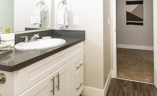 $1,050 / 2br - 1117ft2 - Ceiling Fan, Award Winning Rincon Valley Union School District (santa rosa)64055522688386123