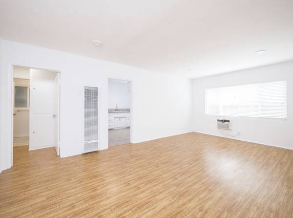 $1,525 Spacious Studio 1 Bath w/ a Large Kitchen w/ Granite Countertops63812198991489123