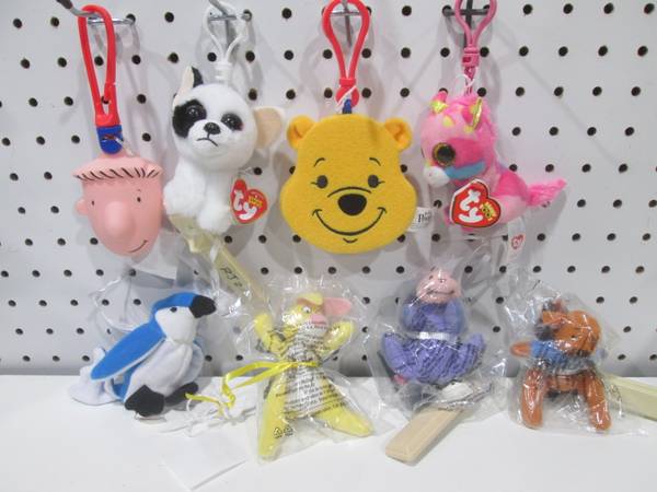 Winnie the Pooh, Eeyore, Bunny, Roo, Doug Head, Beanie Marcel, Rocket 1