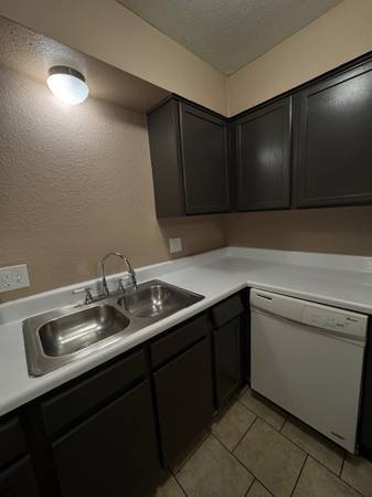 $790 / 1br - 659ft2 - 🏠Apartamento de 1 dormitorio listo para mudarse‼️Solicite en línea Remington Apts📲 (Oklahoma city)63670503285891122