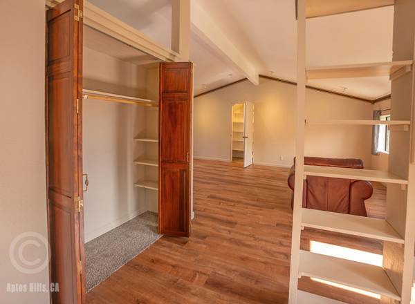$2,600 / 1br - Guest House on Mediterranean Estate: Washer & Dryer (aptos)63847328903169124