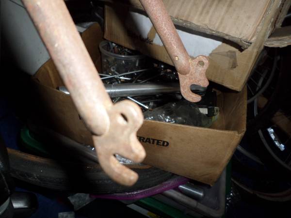 old frame and fork probably a Bridgestone - $5 (Bremerton)63471357430657124