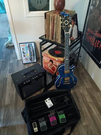 Electric guitar/amp/many sound pedals - $400 (Altoona)63471096003587121