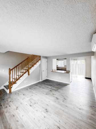 $1,500 / 2hab - 778ft2 - casa adosada de 2 habitaciones y 1 baño / admitimos mascotas / conexión para lavadora y secadora + aire acondicionado (salem)63660428681603122