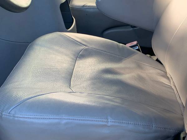 2001 Ford E250 - Photo 7