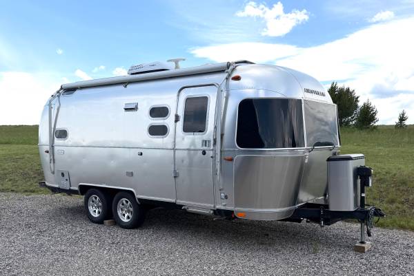 Airstream Flying Cloud 1
