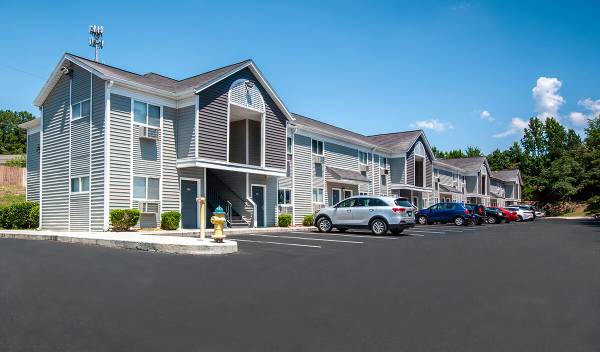 Flat Screen TVs, Parking 1