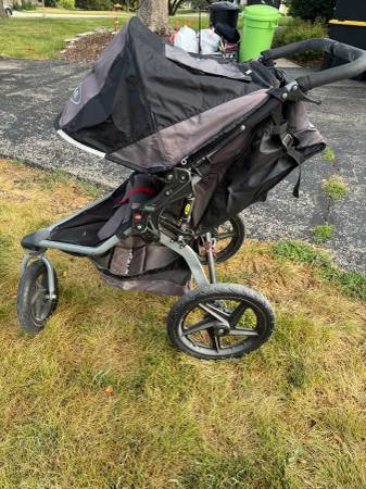 BOB Running Stroller 1
