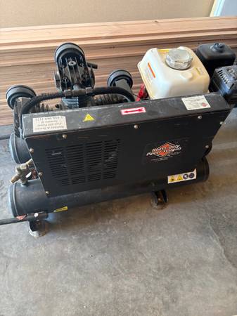 Triple head contractor’s series air compressor 1