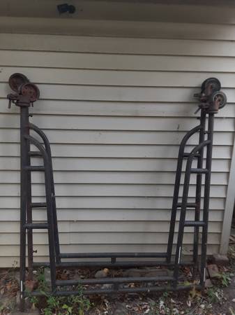 scaffold section with 4 castors 1