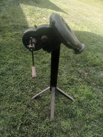 Forge blower, hand cranked 1