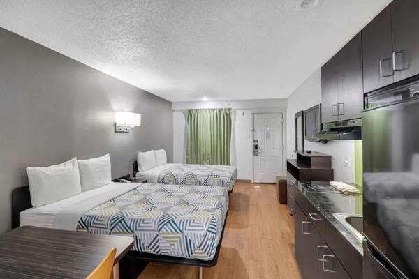 $225 / 1br - Studio 6 hotel Bryan Tx no credit check (Bryan)63884893149187121