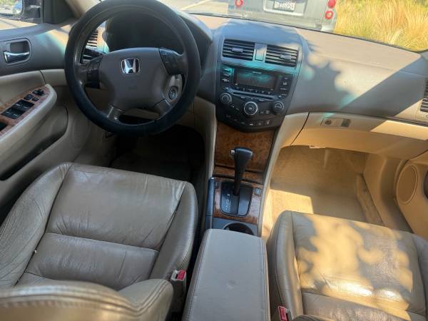2003 Honda Accord - $3.900 (Napa)63442383875331124