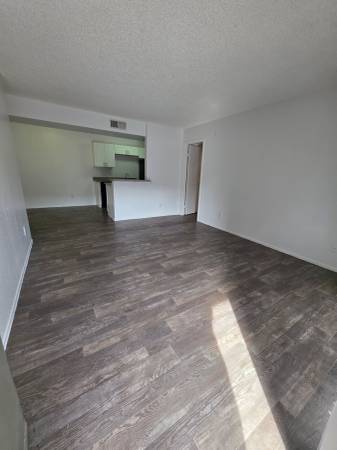 Move-In Special! 1 & 2 Beds Coming Available 1