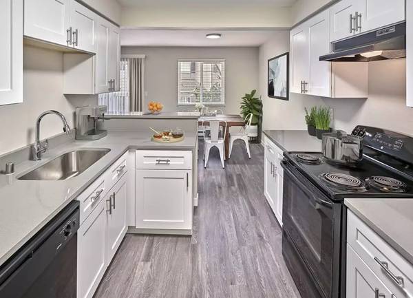 $2,895 / 3br - 1345ft2 - Unlock a New Chapter: Ideal Spaces Await! (Kent - Canyon Ridge Plaza)63688296191747124