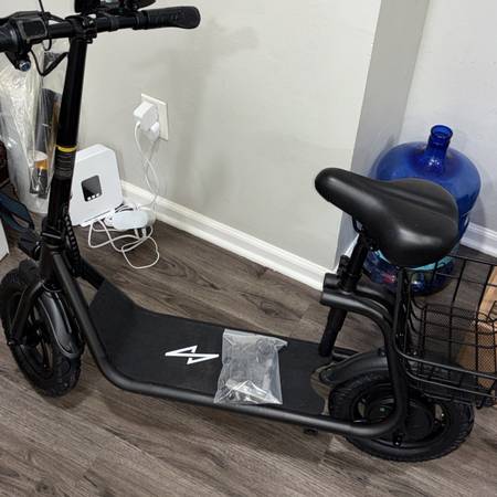 Phantom Go Go Electric Scooter with Seat and Basket (New in Box) 1