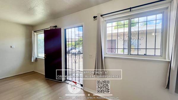 $1,600 / 1br - 525ft2 - Cozy 1-bdrm, 1-bath in gated complex, includes 1 parking space (oakland lake merritt / grand)63880247039619120