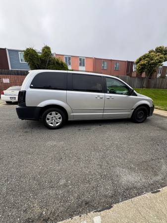 2011 Dodge Grand Caravan Express, 6 cilindros, tracción delantera - $4,20063469906902019122