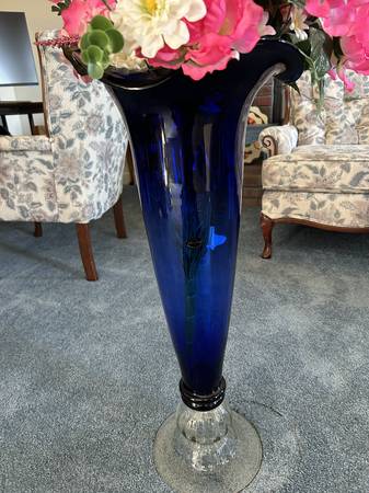 29” Józefina Krosno Cobalt Blue Hand-Blown Glass Floor Vase