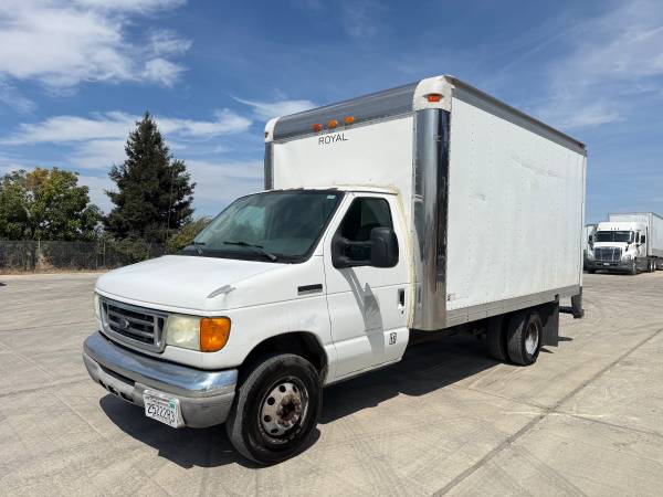 2006 Ford E-350 Super Duty
