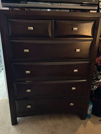 Solid wood queen bedroom set 1