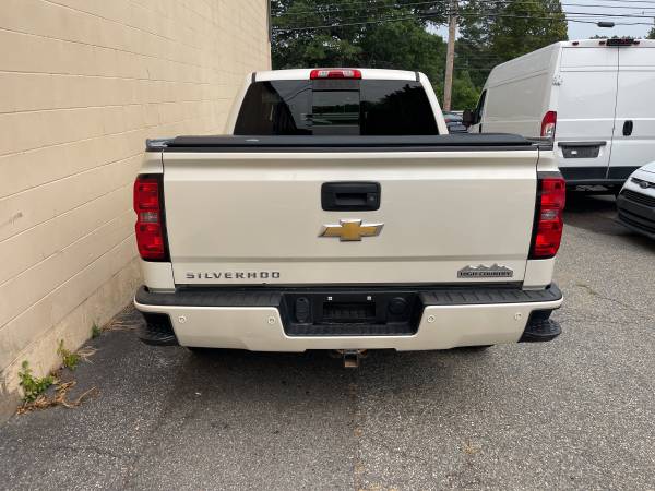 2015 Chevy Silverado High Country 1 year Warranty INCLUDED - $19,999 (Peabody)63476780121731123