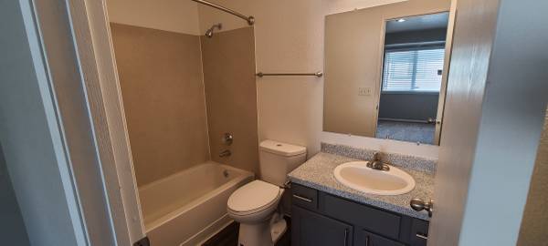 $2,725 / 2br - 1148ft2 - Pre-Lease for October!! (Federal Way)63852482432003124