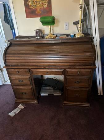 Rolltop Desk 1