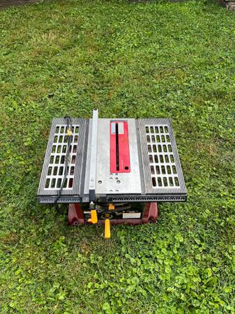 Table saw Harbor freight 15 amp 1