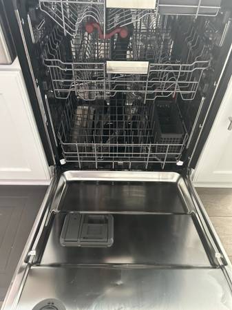 Kichenaid Dish Washer 1