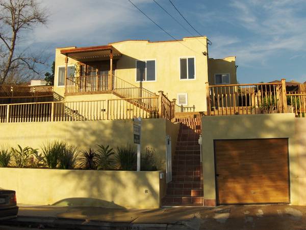 Spacious Private ROOM In : HIGHLAND PARK HOME (Avenue 49 near El Paso) 1