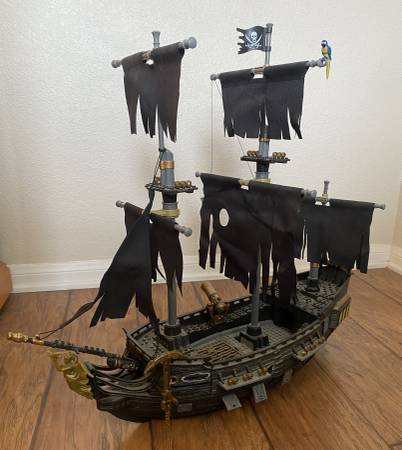 Mega Bloks retired Black Pearl Pirates of the Caribbean 1