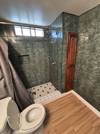 $1,500 / 4br - 185ft2 - Large 1BR / 1BA available in house (Hawthorne)63701148621057124