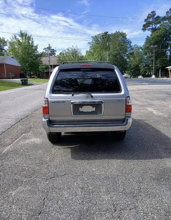 2002 Toyota 4Runner sr5 - $4,800 (Jackson)63617474379905124