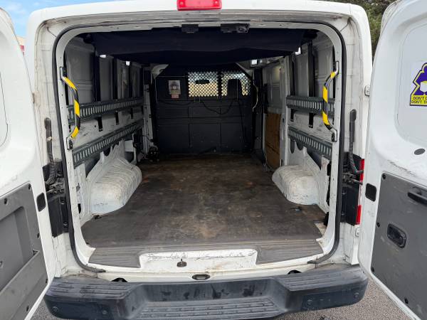 2017 Nissan NV 2500 - Photo 8