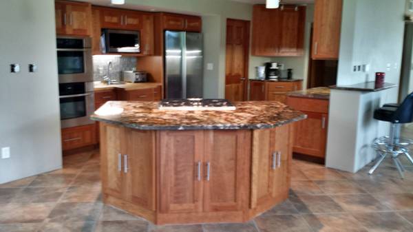 800 $ / 4 habitaciones - 3700 pies² - Hermosa casa de 3700 pies² con patio de 2 acres con jardín (Brookfield)63348344808193124