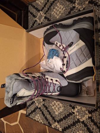 KLIM Aurora women's snowmobile outdoor boots size 5 new NIB 1